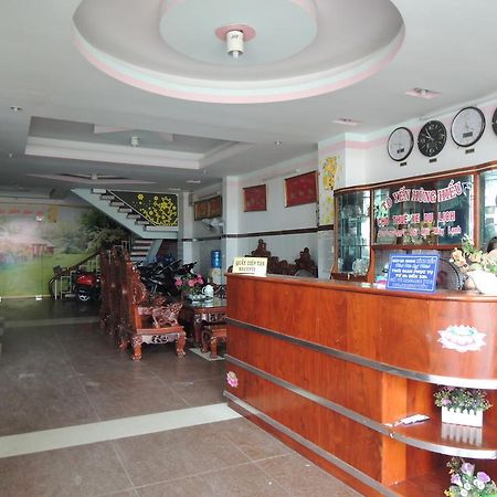 Hung Hieu Hotel Mỹ Tho Exterior foto